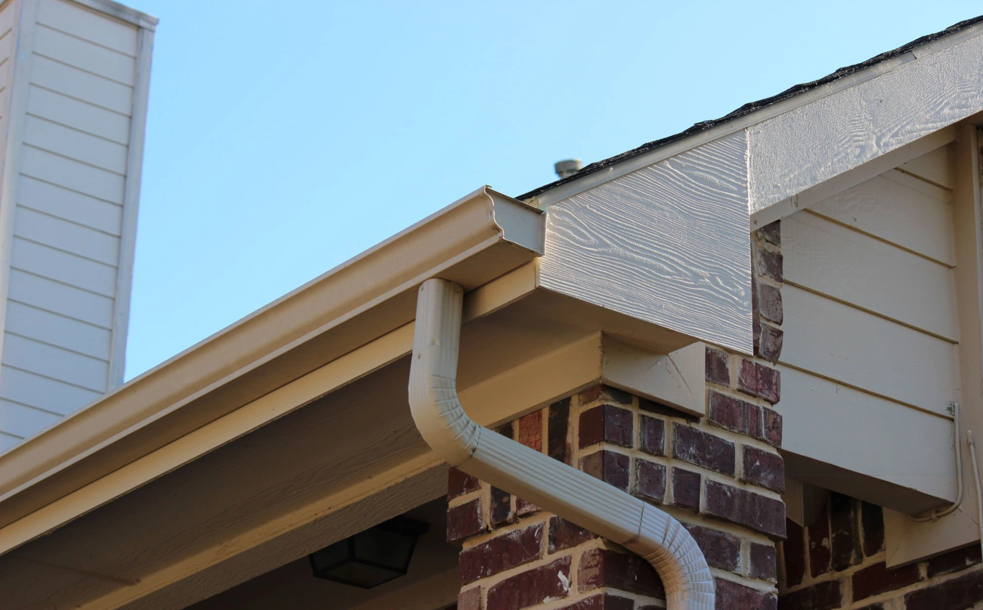 Residential gutter and exterior roofline detail