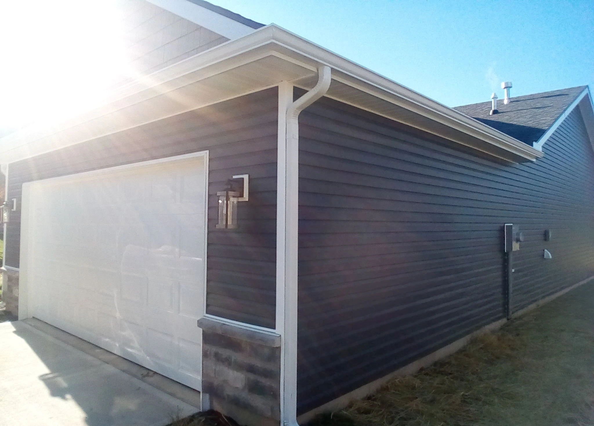 Residential siding installation on a Rockland County property